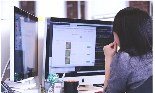 新手干淘宝客服好干吗？一个月多少钱？