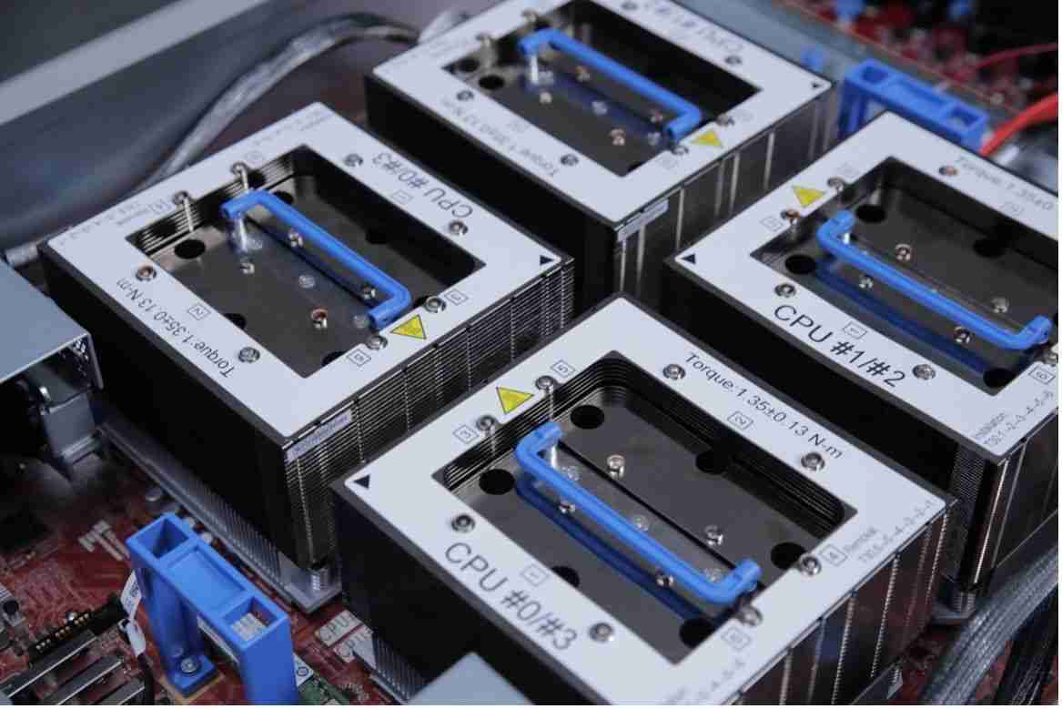 微软发布 azure hbv5 虚拟机：基于集成 hbm3 内存的定制 amd epyc 处理器