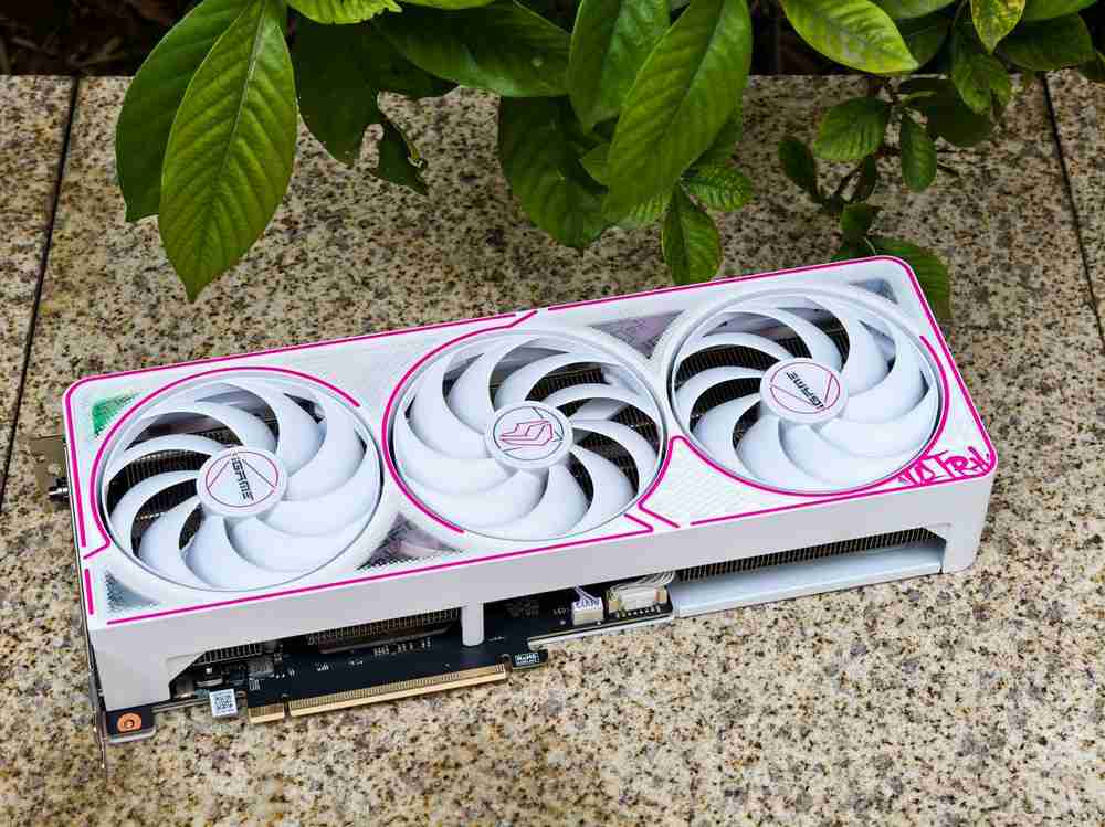 主流玩家再一次狂欢：七彩虹igame geforce rtx 5070 ultra w oc 12gb评测
