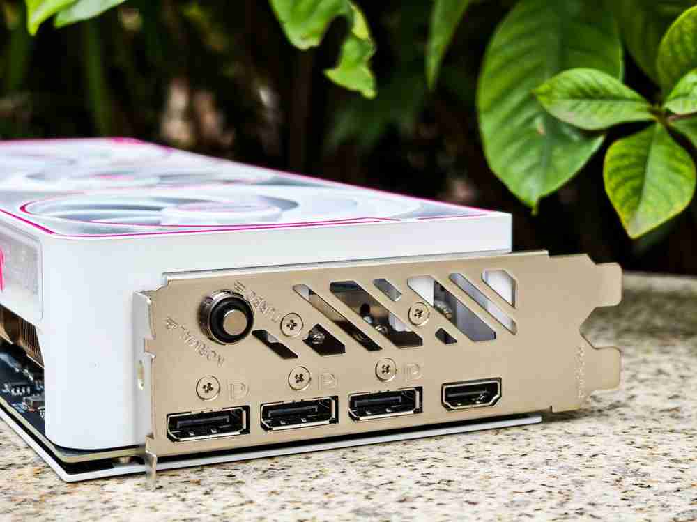 主流玩家再一次狂欢：七彩虹igame geforce rtx 5070 ultra w oc 12gb评测