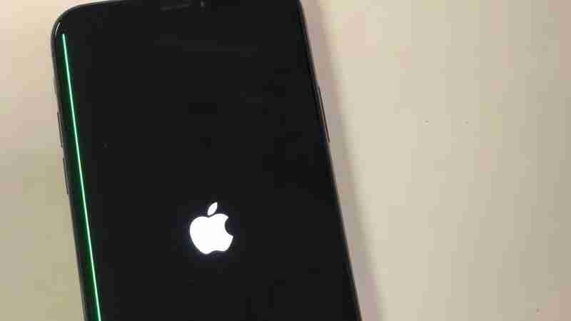 iphone 屏幕出现绿色竖线怎么处理