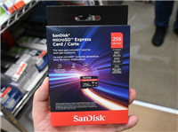 Switch2特别版microSD储存卡成黄牛幌子 玩家很容易被骗