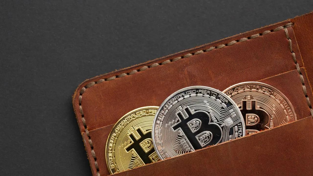 热钱包全面指南：运作原理、风险分析与冷热钱包混合使用策略